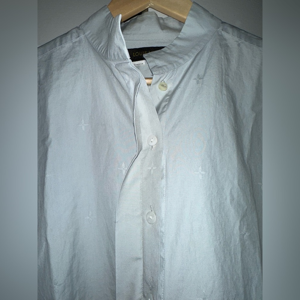 🔴SOLD Women’s Louis Vuitton Button Shirt Blue long Sleeve Small, 8 US, 38 FR/EU,